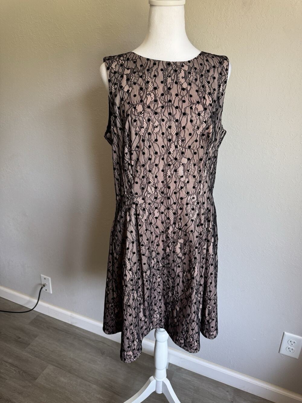 JW Jason Wu Pale Pink Black Lace Sheath Dress Womens L Whimsigoth Formal